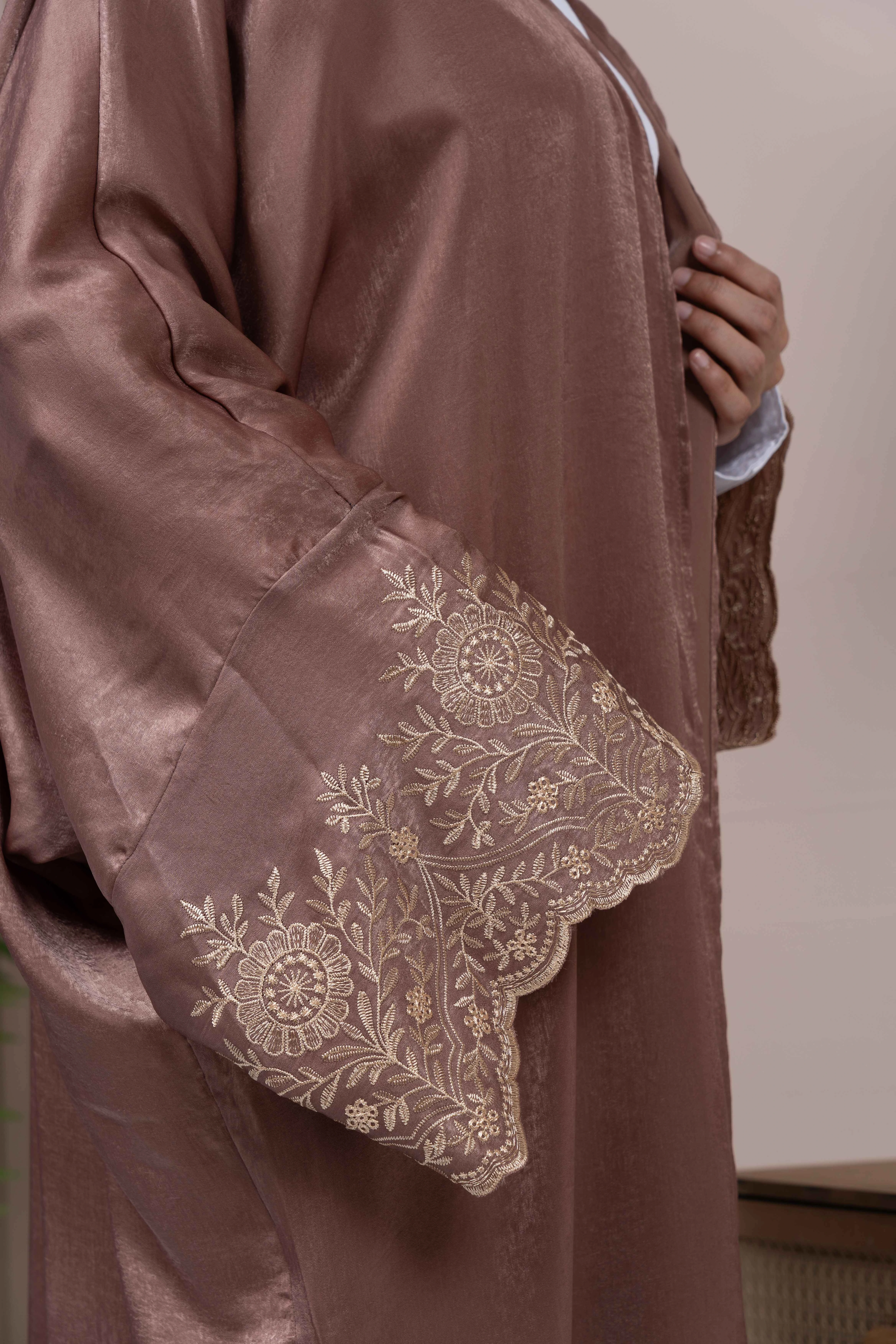 [Khadija] Mocha Rose