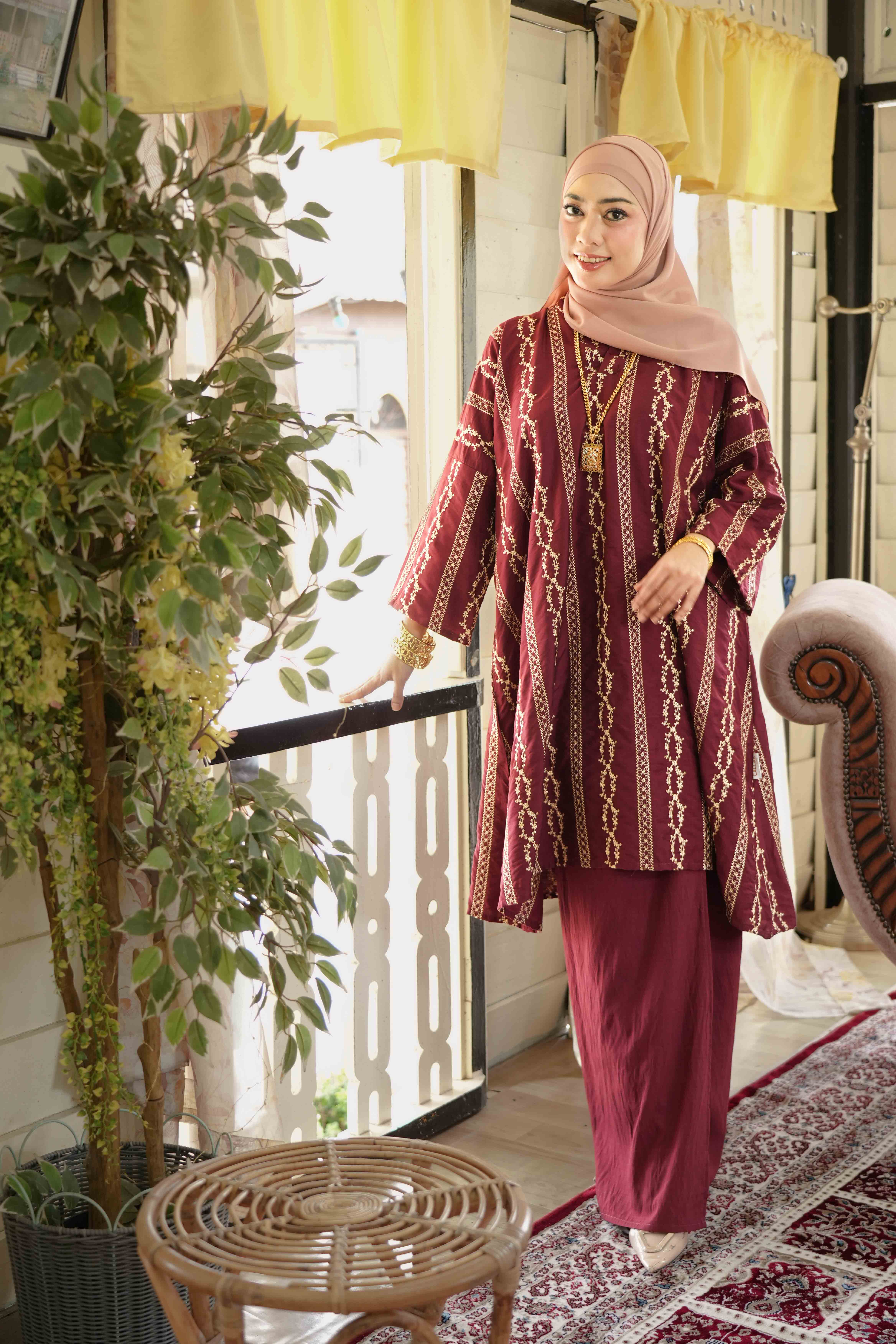 Rania Maroon-2