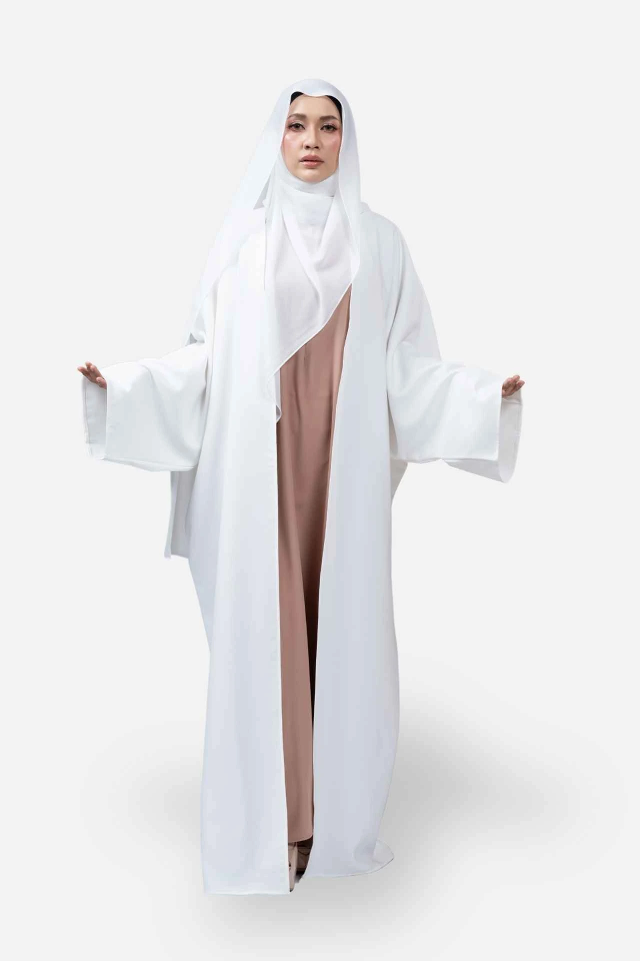 [Zulaikha] Pure White